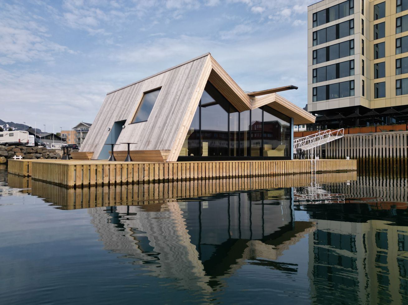 Lyst Lofoten Sauna on the waterside at Thon Hotel Svolvær. 